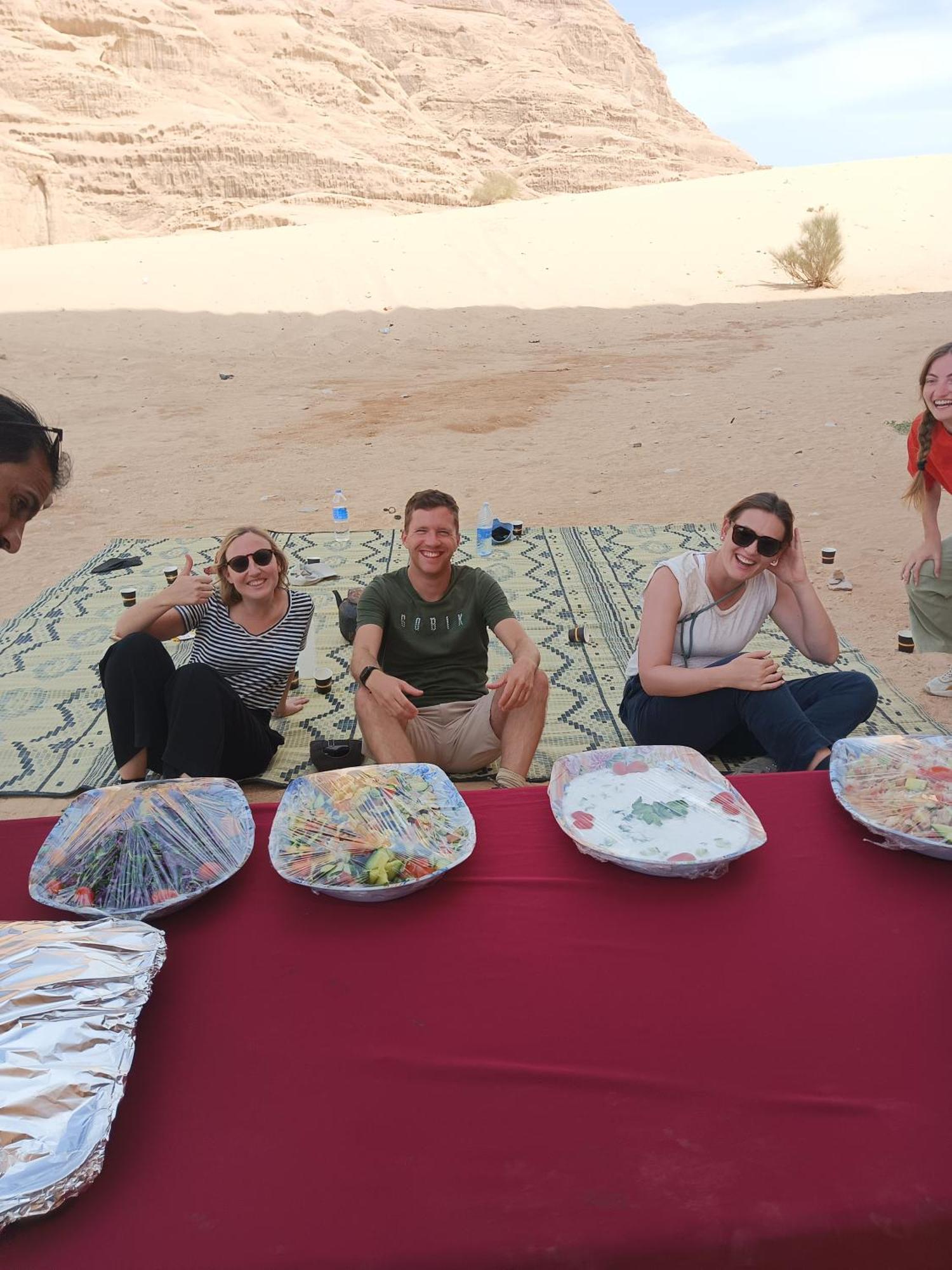 Sunrise Luxury Camp Hotel Wadi Rum Ngoại thất bức ảnh