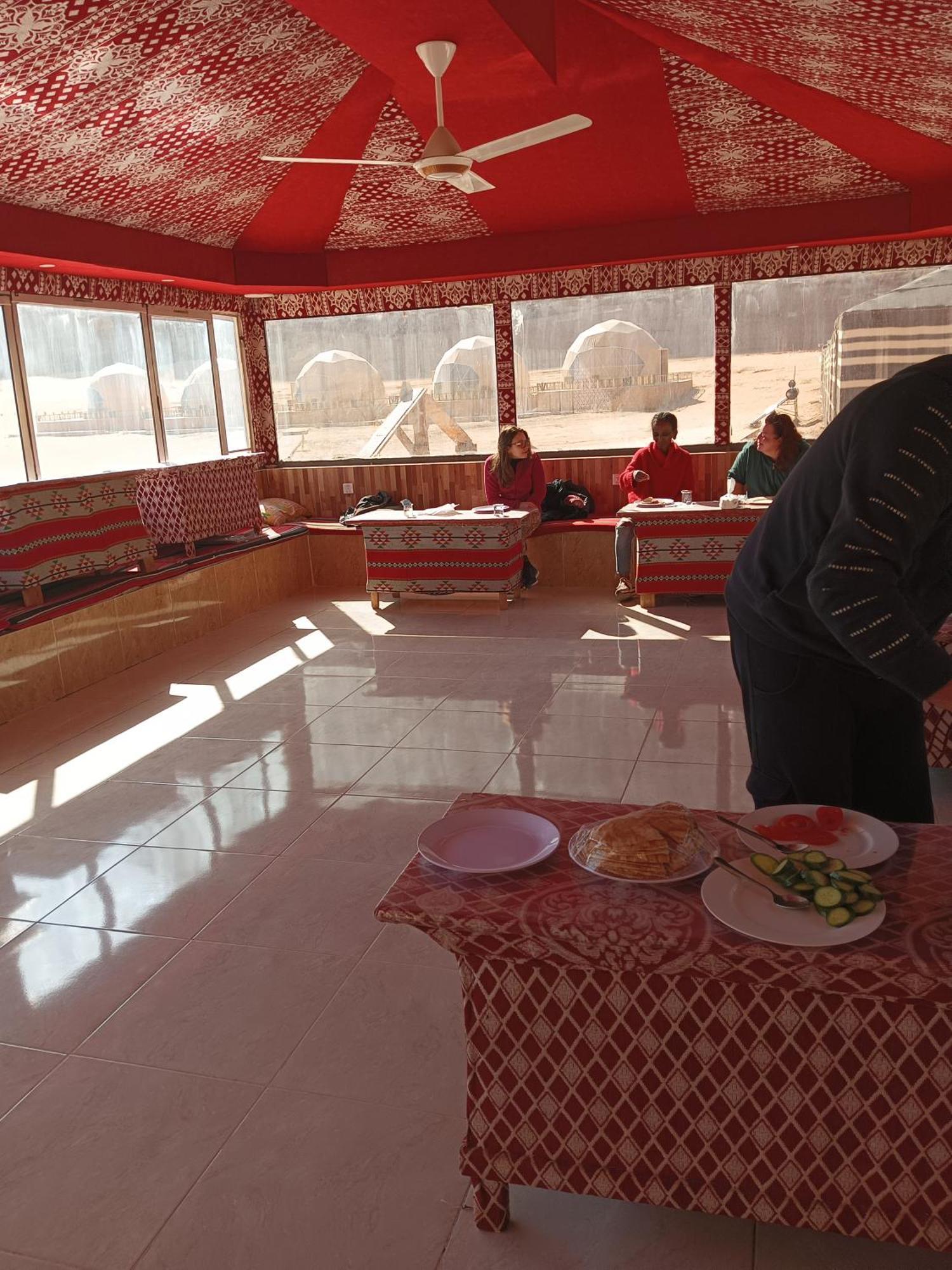 Sunrise Luxury Camp Hotel Wadi Rum Ngoại thất bức ảnh