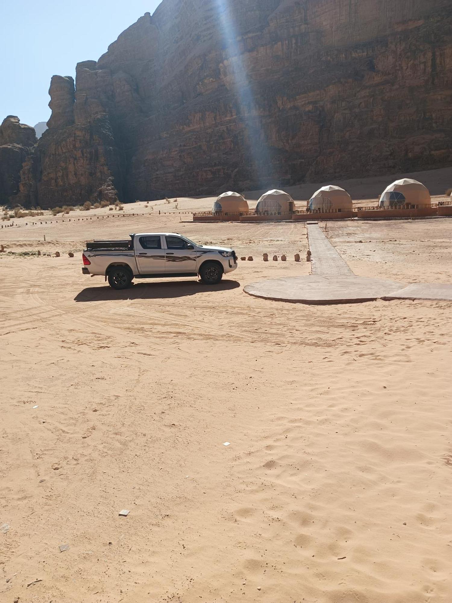 Sunrise Luxury Camp Hotel Wadi Rum Ngoại thất bức ảnh