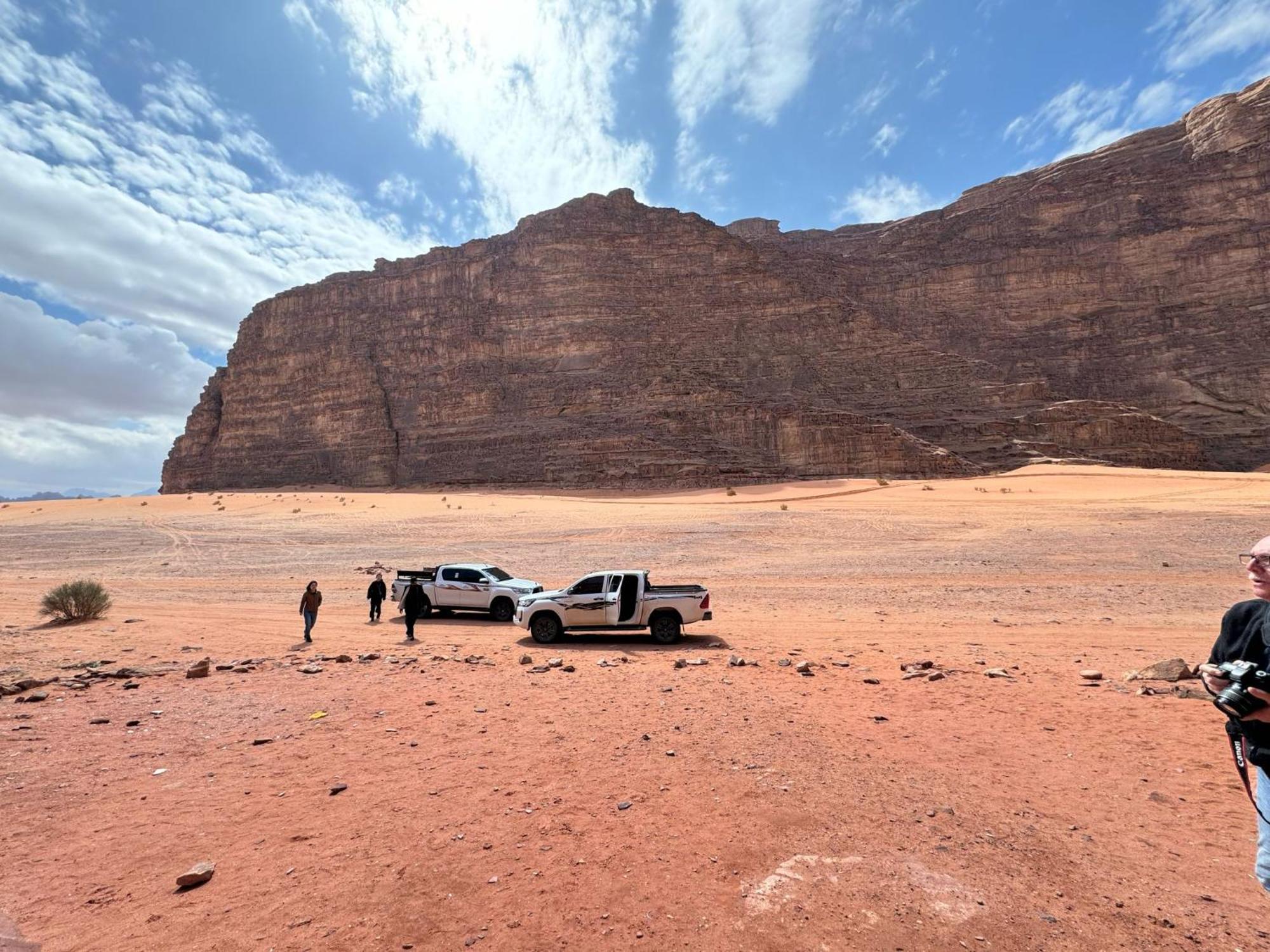 Sunrise Luxury Camp Hotel Wadi Rum Ngoại thất bức ảnh